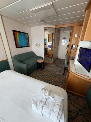 Enchantment | Ocean View | Stateroom | Cabin
