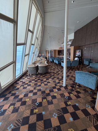 Enchantment | Concierge Club | Suite Lounge